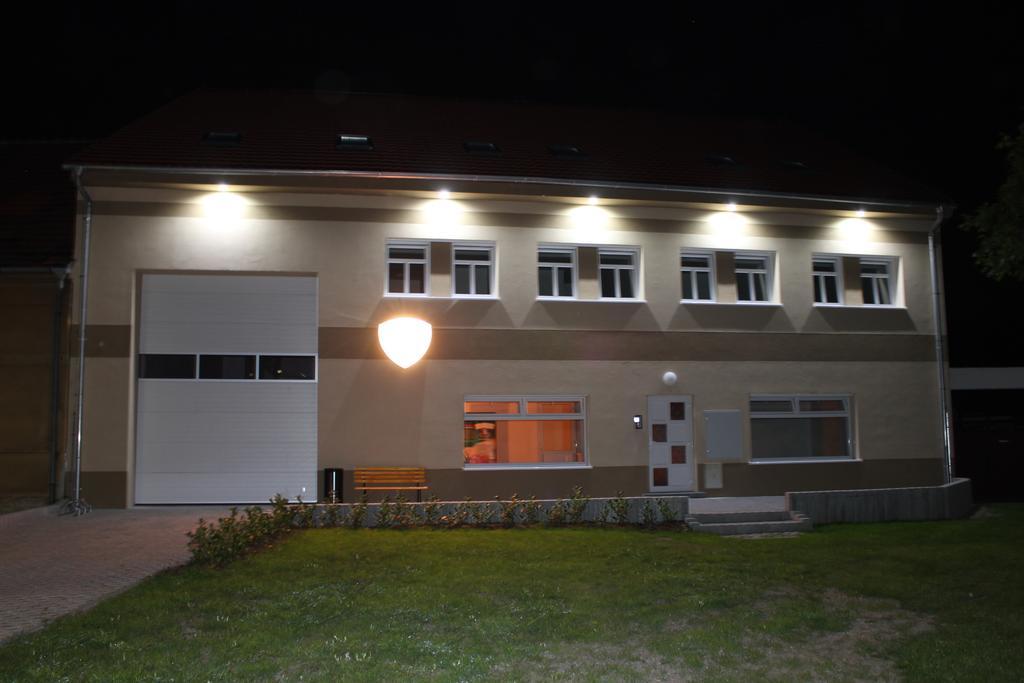 Penzion Piller Chvalín Kültér fotó